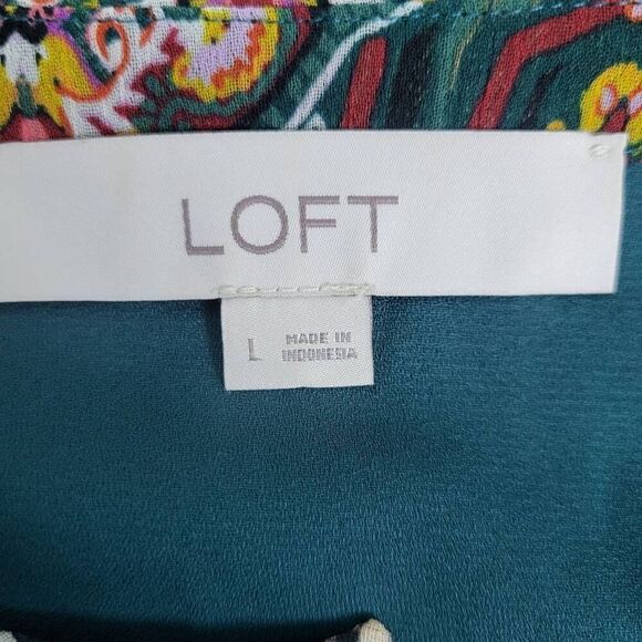 Loft Womens Size Large Tapestry Ruffle Shoulders Split Neck Blouse Blue Red - Picture 4 of 7